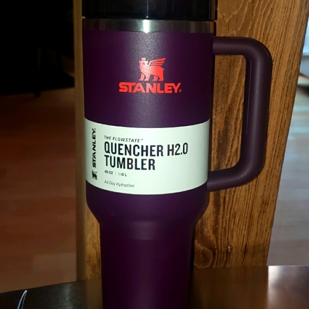 NWT Stanley Quencher H2.0 Tumbler - Picture 8 of 8